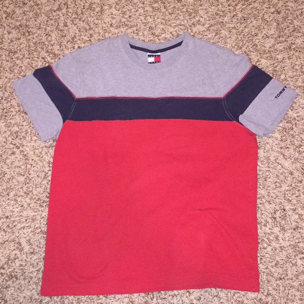 Vintage Tommy Hilfiger t-shirt MEN size M